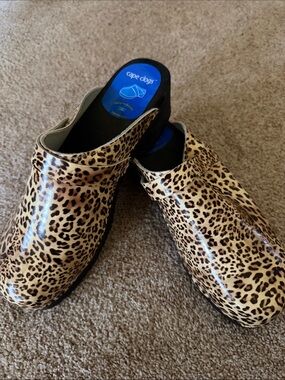 Cape Clogs Leopard-Print Slip-On Clogs - Brown size 40/US 9.5